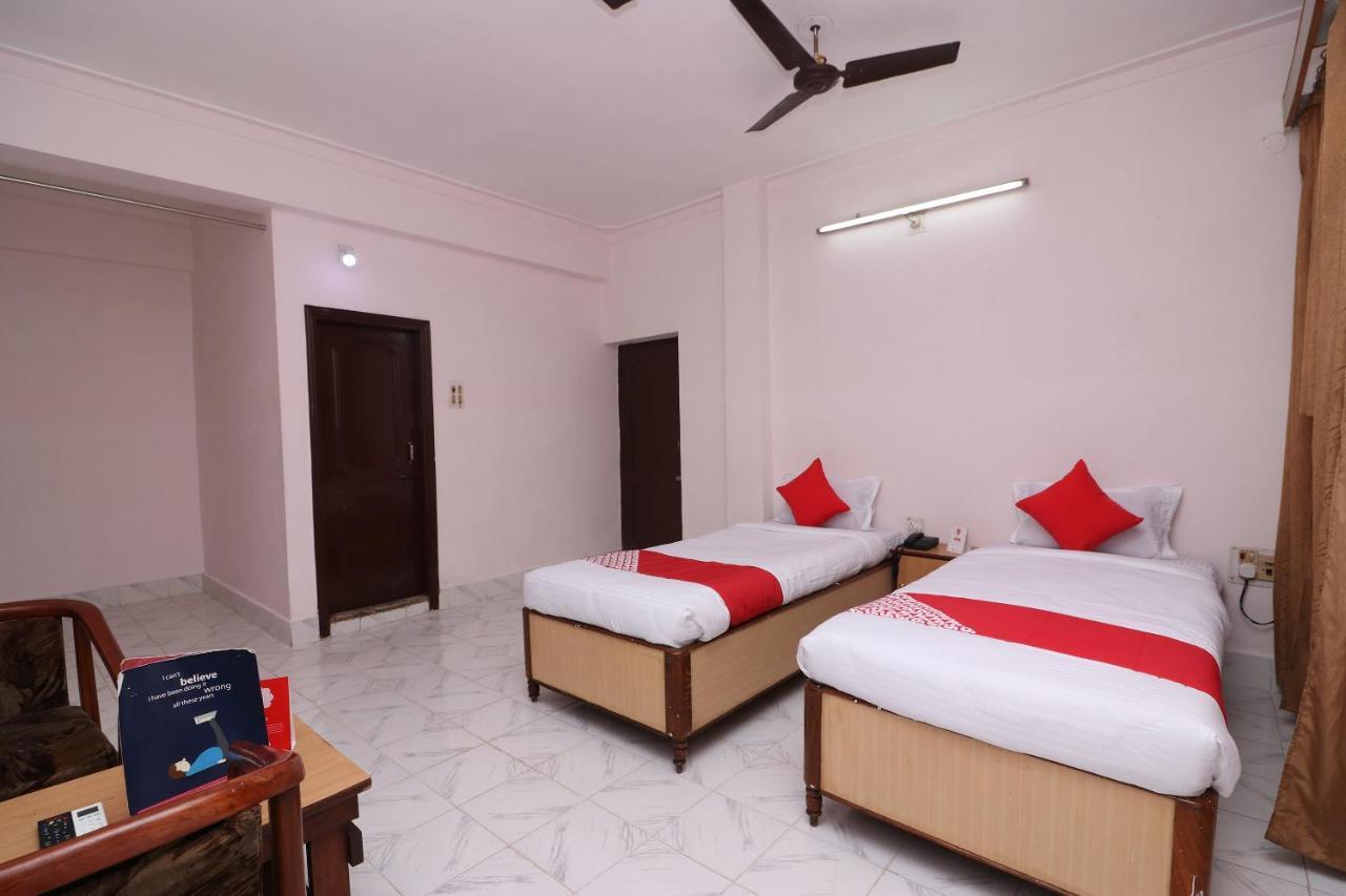Oyo 16112 Hotel Uruvela International Bodh Gaya Exterior photo